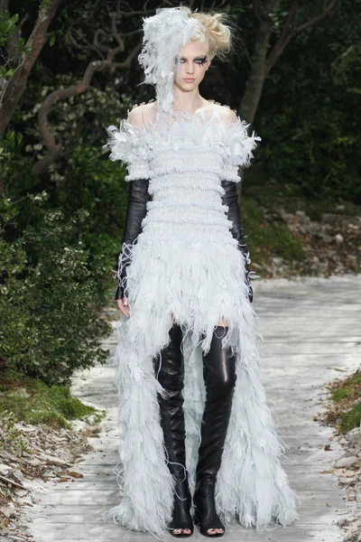 Look 65